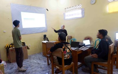 Program Ilmu Ekonomi Membimbing BUMDes Guha Bau Dalam Pembuatan Laporan Keuangan